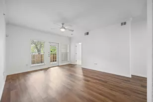 6810 Deatonhill Dr, Austin, TX 78745 - Photo 3