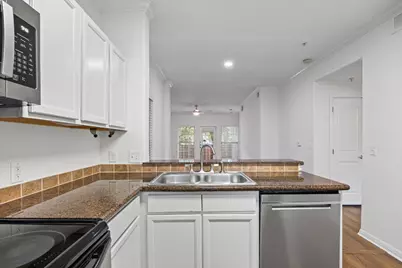 6810 Deatonhill Drive #2101, Austin, TX 78745 - Photo 15