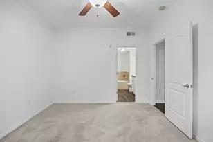 6810 Deatonhill Dr, Austin, TX 78745 - Photo 27