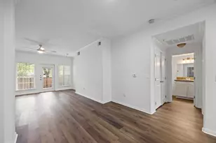 6810 Deatonhill Dr, Austin, TX 78745 - Photo 9