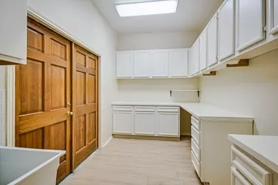 6911 Cat Creek Run, Austin, TX 78731 - Photo 19