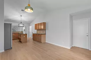 744 Fairway, Kyle, TX 78640 - Photo 7