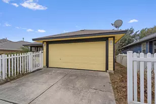 744 Fairway, Kyle, TX 78640 - Photo 23