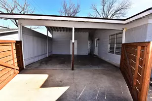 7605 Carriage Dr, Austin, TX 78752 - Photo 17