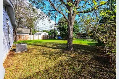 7605 Carriage Drive, Austin, TX 78752 - Photo 21