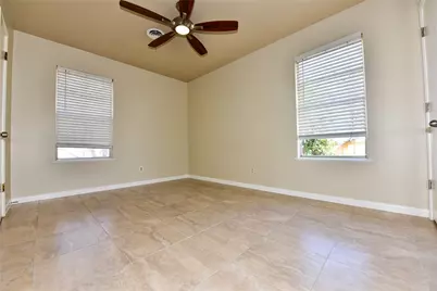 7605 Carriage Drive, Austin, TX 78752 - Photo 9