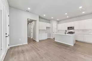 108 Maceo Wy, San Marcos, TX 78666 - Photo 5