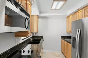 500 E Riverside Dr, Austin, TX 78704 - Photo 9