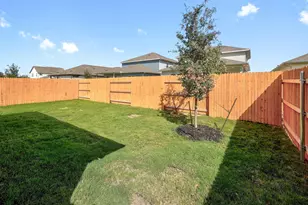 105 Malibu, Hutto, TX 78634 - Photo 27