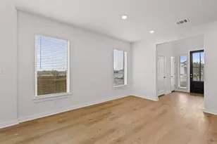 533 Bloomington Loop, Hutto, TX 78634 - Photo 7