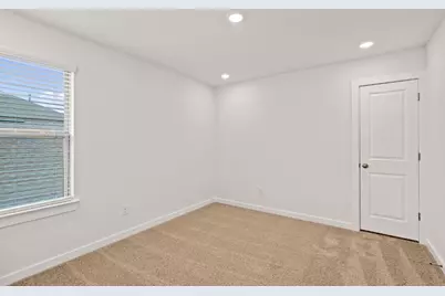 533 Bloomington Loop, Hutto, TX 78634 - Photo 21