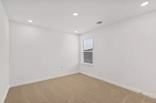 533 Bloomington Loop, Hutto, TX 78634 - Photo 29