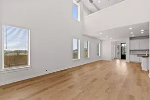 533 Bloomington Loop, Hutto, TX 78634 - Photo 9