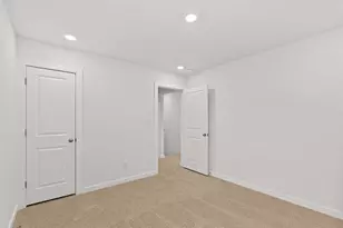 533 Bloomington Loop, Hutto, TX 78634 - Photo 25