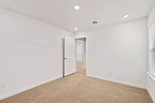 533 Bloomington Loop, Hutto, TX 78634 - Photo 27