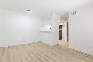 923 E 41st St, Austin, TX 78751 - Photo 5