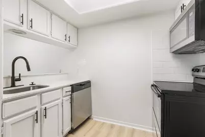 923 E 41st Street #101, Austin, TX 78751 - Photo 7