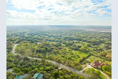 415 E Bartlett Drive, Buda, TX 78610 - Photo 3