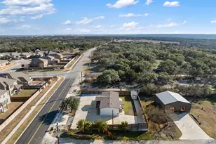 624 S Old Stagecoach Rd, Kyle, TX 78640 - Photo 33