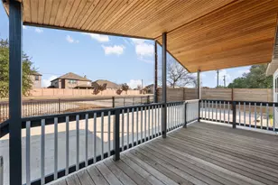 624 S Old Stagecoach Rd, Kyle, TX 78640 - Photo 5