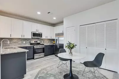 1900 Scofield Ridge Parkway #501, Austin, TX 78727 - Photo 11