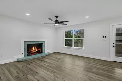 2704 Loyola Lane, Austin, TX 78723 - Photo 9