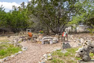 933 Beauchamp Rd, Dripping Springs, TX 78620 - Photo 35