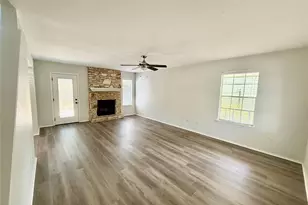 8400 Spring Valley Dr, Austin, TX 78736 - Photo 3