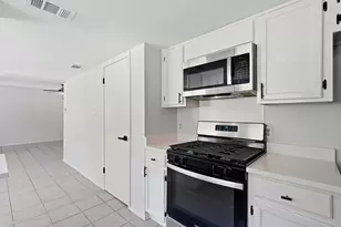 8400 Spring Valley Dr, Austin, TX 78736 - Photo 13