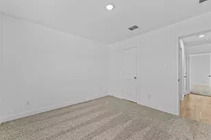 127 Union Pacific Dr, Cedar Creek, TX 78612 - Photo 17