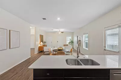 7101 Spirit Hill Road, Austin, TX 78744 - Photo 17
