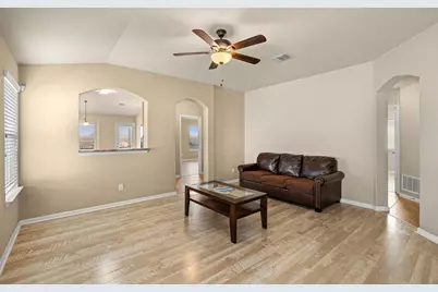 734 Wolfeton Way, New Braunfels, TX 78130 - Photo 3