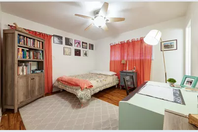 304 E 34th Street, Austin, TX 78705 - Photo 13