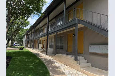304 E 34th Street, Austin, TX 78705 - Photo 1