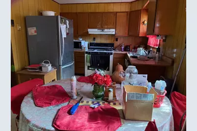 413 SW 1st Street, Waelder, TX 78959 - Photo 5