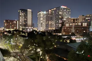 910 W 25th St, Austin, TX 78705 - Photo 19