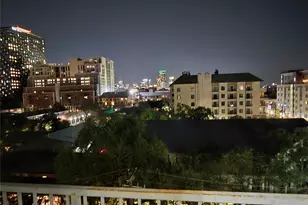 910 W 25th St, Austin, TX 78705 - Photo 17