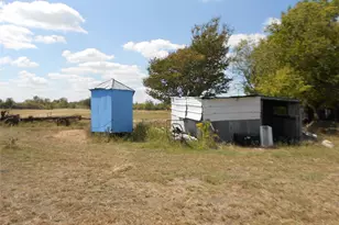 377 Crooked Rd, Dale, TX 78616 - Photo 33