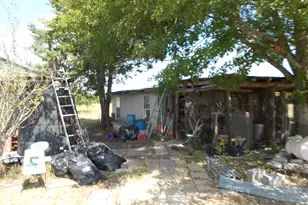 377 Crooked Rd, Dale, TX 78616 - Photo 7