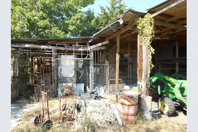 377 Crooked Road, Dale, TX 78616 - Photo 15