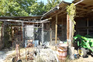 377 Crooked Rd, Dale, TX 78616 - Photo 15