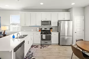 1901 Artesian Spgs Xing, Leander, TX 78641 - Photo 3