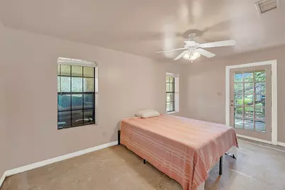 8015 Ozark Drive, San Marcos, TX 78666 - Photo 7