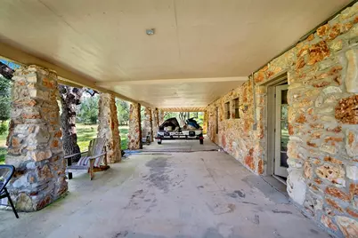 8015 Ozark Drive, San Marcos, TX 78666 - Photo 5