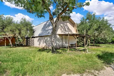 8015 Ozark Drive, San Marcos, TX 78666 - Photo 29