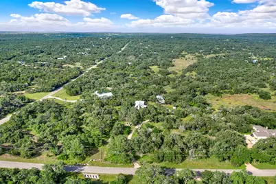 8015 Ozark Drive, San Marcos, TX 78666 - Photo 35