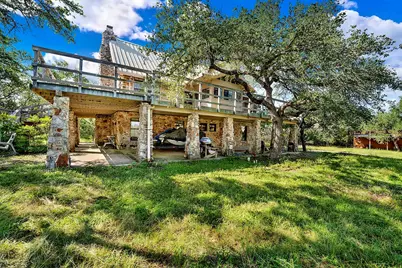 8015 Ozark Drive, San Marcos, TX 78666 - Photo 3