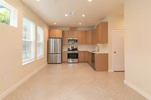 1012 W Milton St, Austin, TX 78704 - Photo 3