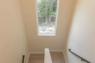 1012 W Milton St, Austin, TX 78704 - Photo 9