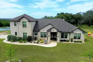 201 Brothers Ln, Burnet, TX 78611 - Photo 3